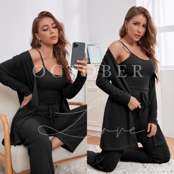 THREE  PIECE LOUNGE SET - Picture 3 of 5